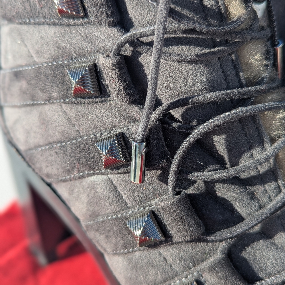 Christian Louboutin | Chaletta Gray Shearling Studded Ankle Boots Fur Lined 39/9 - Picture 7 of 15